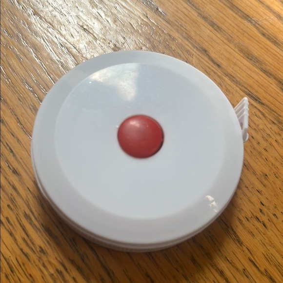 Poshmark White Tape Measure NEW - Picture 2 of 3